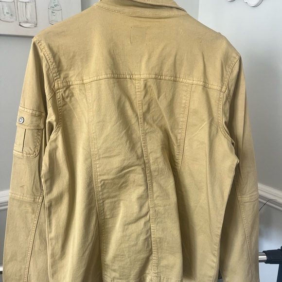 Stylish Tan Women's Jacket - Picture 2 of 6